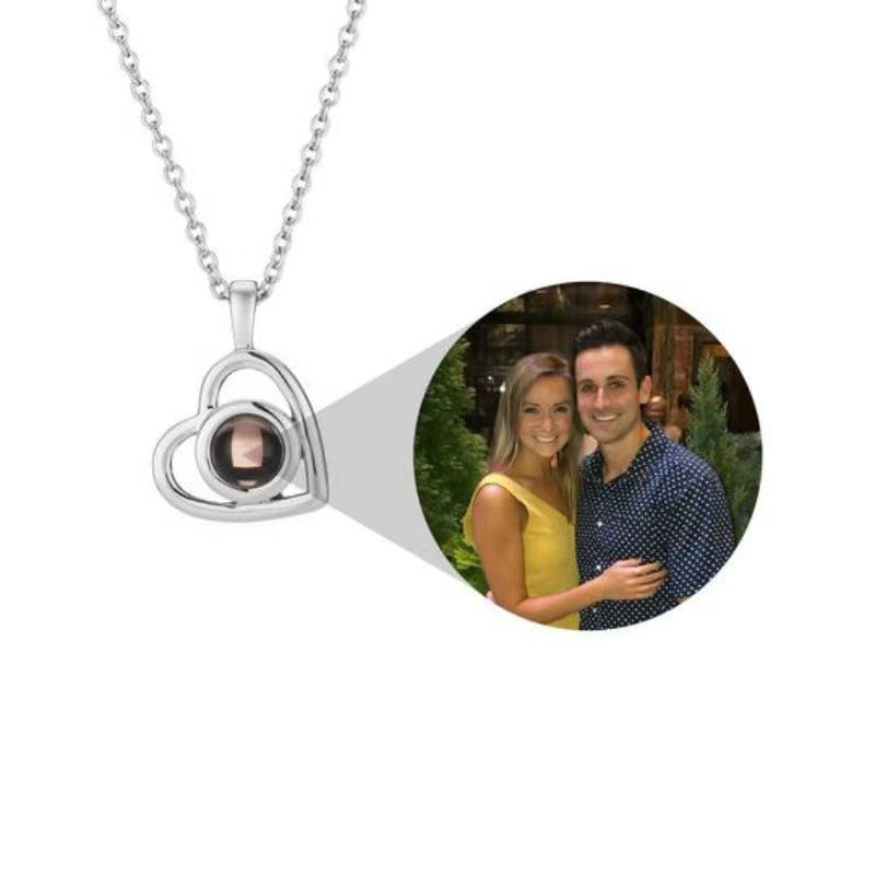Heart-Shaped Projection Photo Necklace