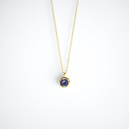 Circle-Shaped Projection Photo Necklace