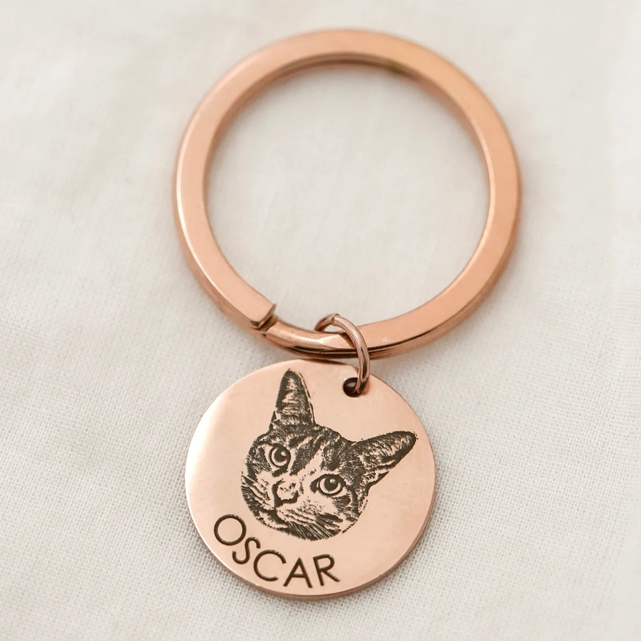 Personalized Pet Portrait Keychain – Custom Engraved Stainless Steel Keyring