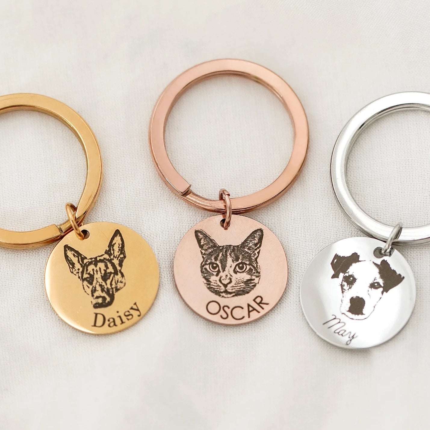 Personalized Pet Portrait Keychain – Custom Engraved Stainless Steel Keyring