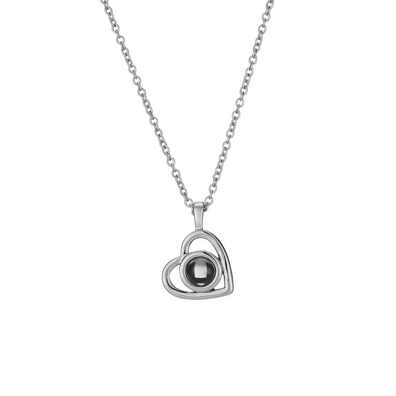 Heart-Shaped Projection Photo Necklace